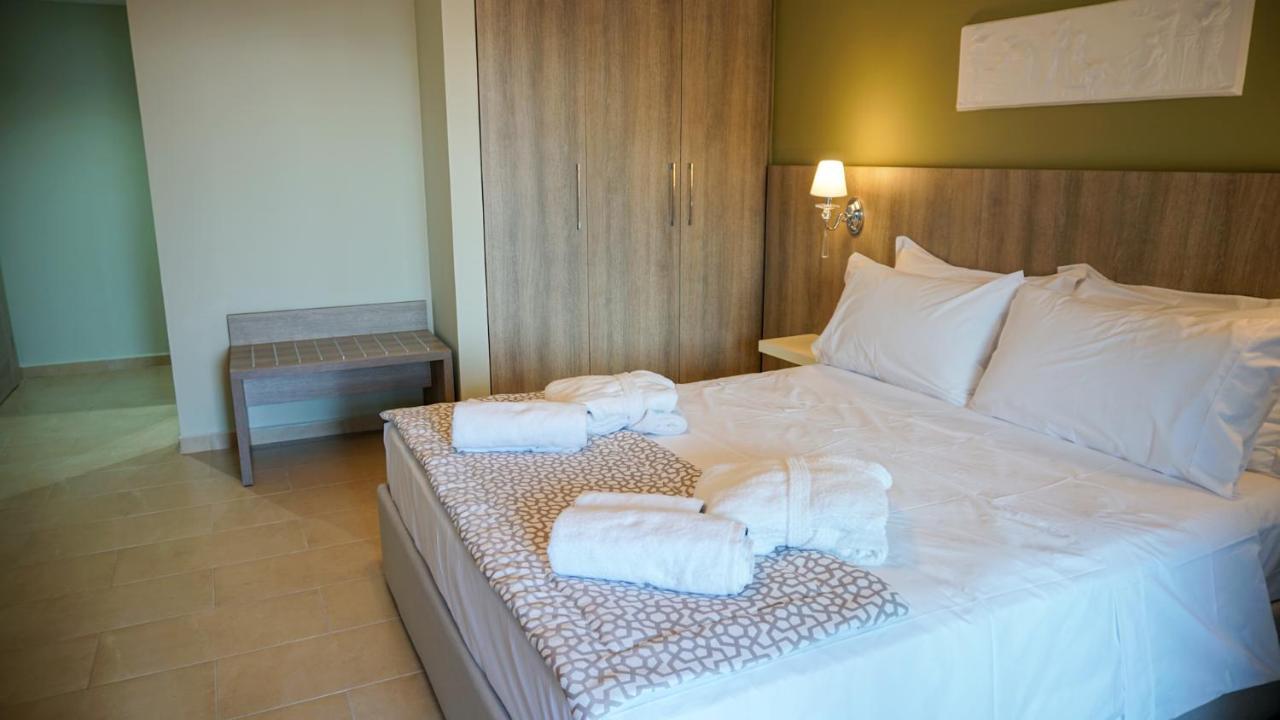 Agnes Deluxe Hotel Pefkochori Ngoại thất bức ảnh